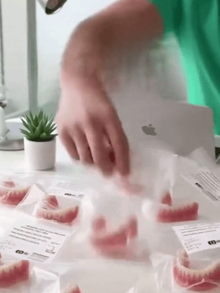 Strong Suction Full Denture for Confident Smile