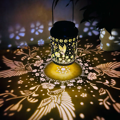 Solar Hummingbird Decorative Lantern, Waterproof Metal Hollow-out Projection Light, Indoor & Outdoor Night Lamp for Living Room, Courtyard & Villa, Perfect Gift
